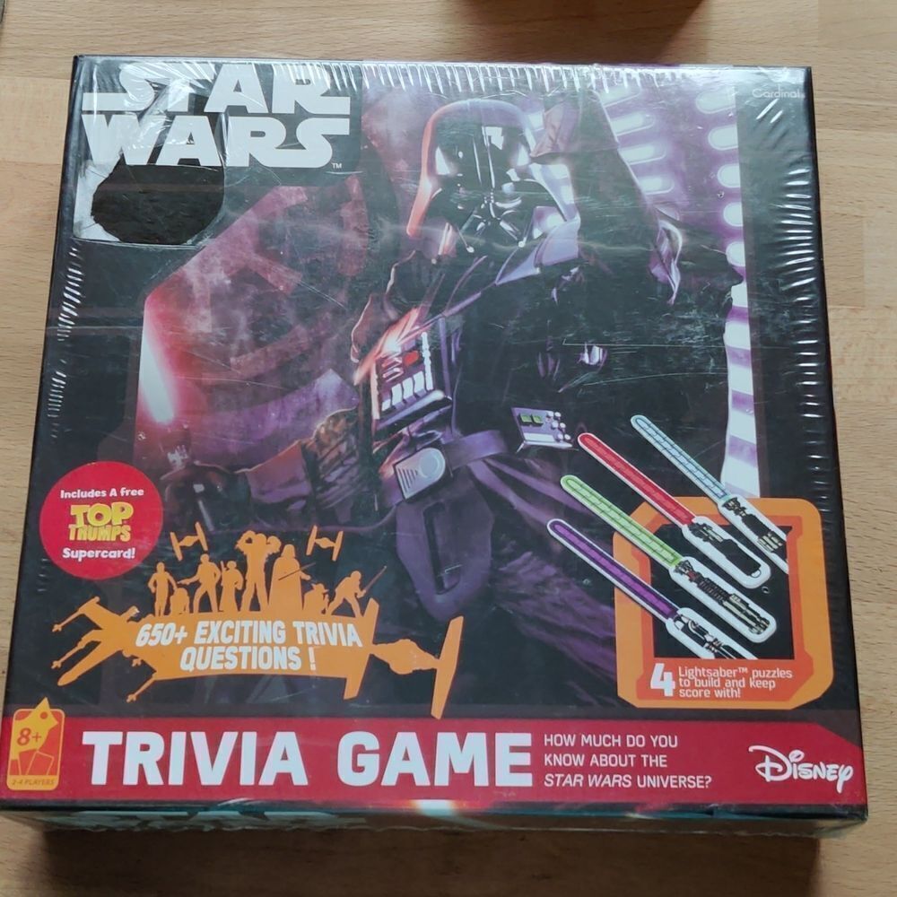 Star Wars Trivia Board Game by Disney Party Friends Social Fun Family NEW
